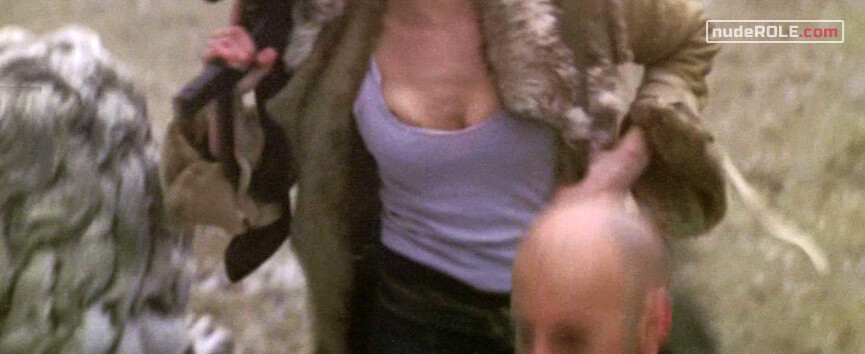 1. Yelena sexy – xXx (2002)