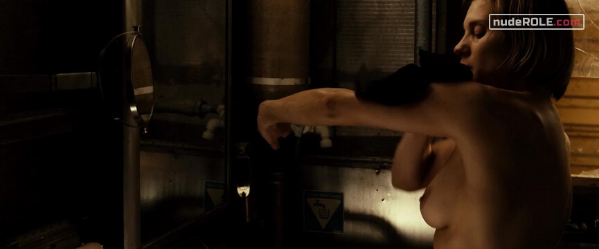2. Dahl nude – Riddick (2013)