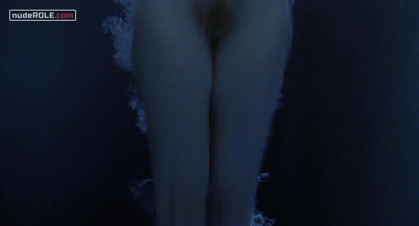 3. Drew Preston nude – Billy Bathgate (1991)