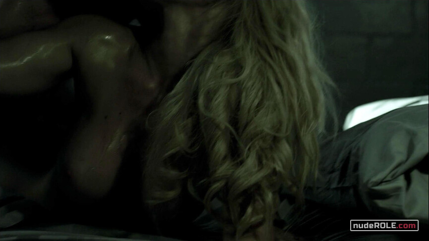 1. Monika nude – MoniKa (2012)