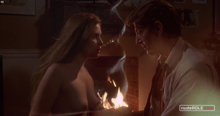 3. Mimi nude – Bitter Moon (1992)