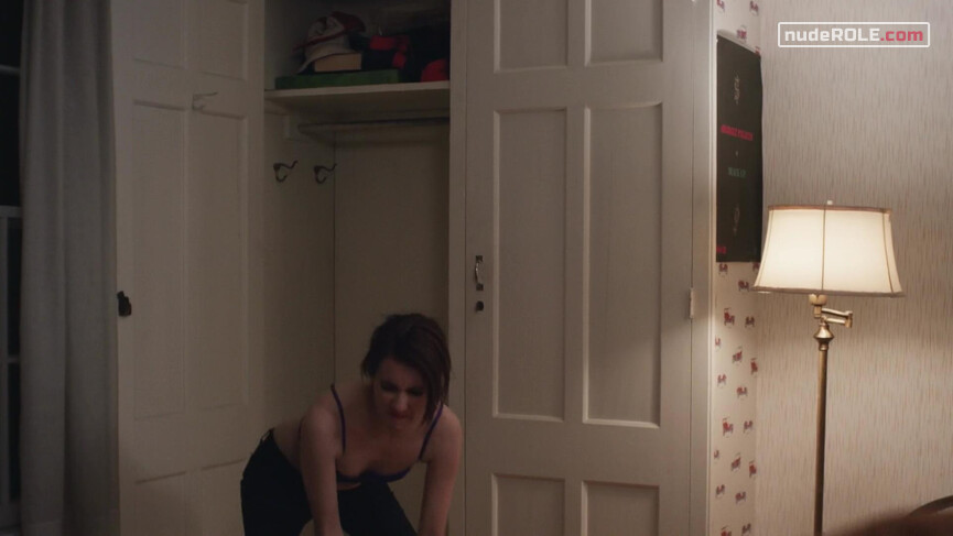 3. Amy sexy – Adult World (2013)