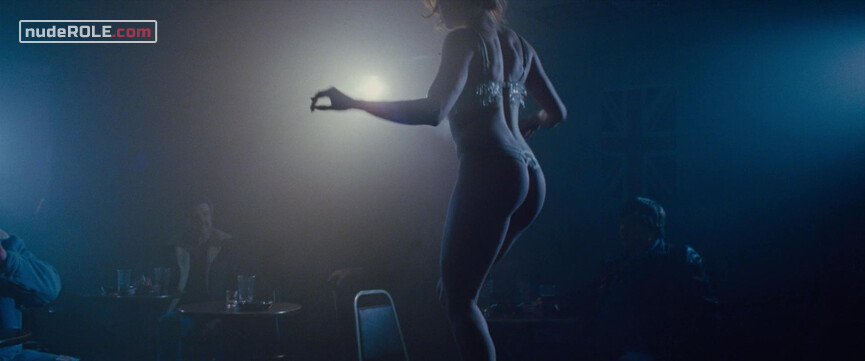 3. Sydney Prosser nude – American Hustle (2013)