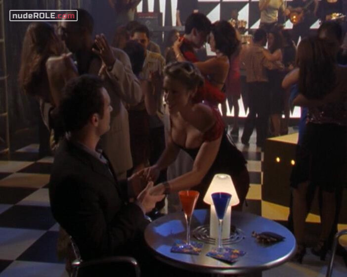 3. Phoebe Halliwell sexy – Charmed s03e07-22 (2000)