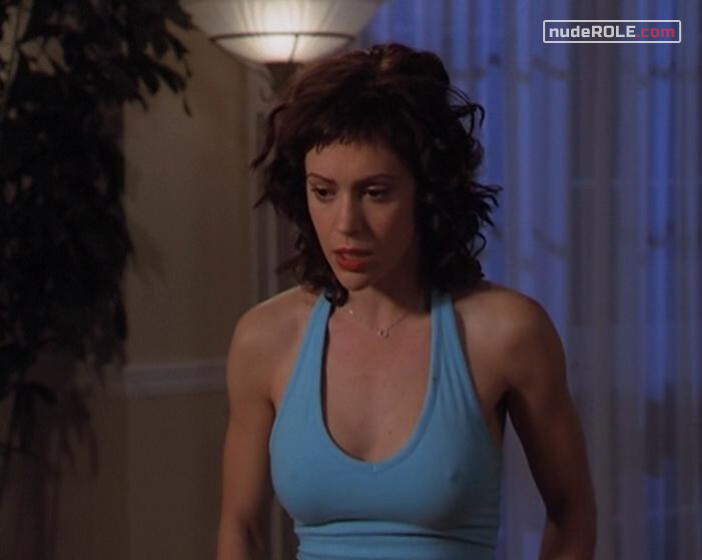 2. Phoebe Halliwell sexy – Charmed s04 (2001)