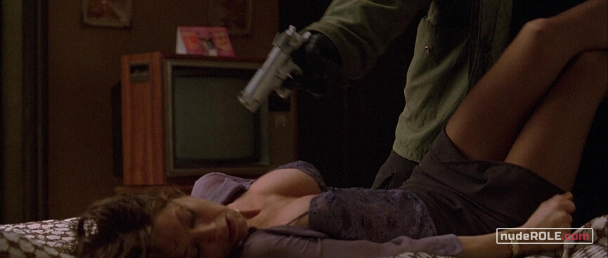 3. Lucinda Harris sexy – Derailed (2005)