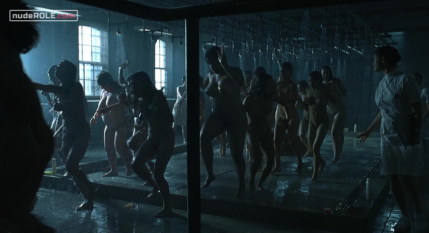 3. Miranda Grey nude – Gothika (2003)