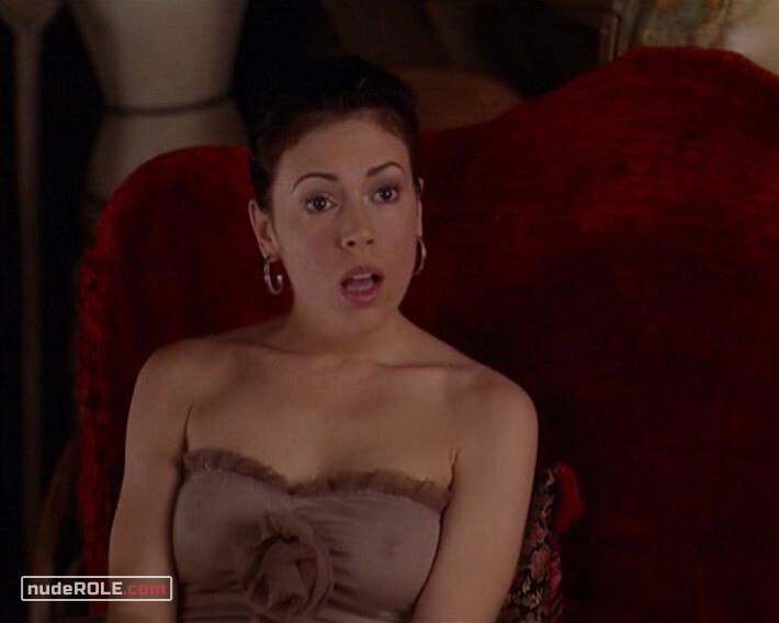 1. Phoebe Halliwell sexy – Charmed s07-08 (2006)