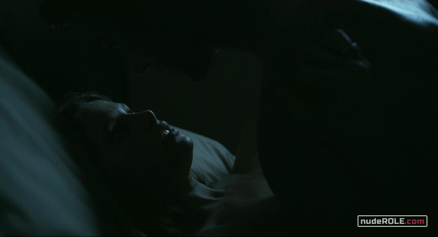 1. Summer Matthews sexy – Summer's Blood (2009)