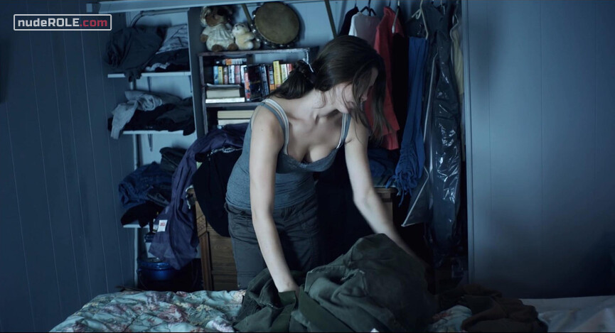 2. Summer Matthews sexy – Summer's Blood (2009)