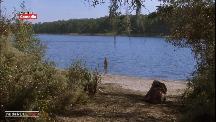 2. Lou nude – Doc Hollywood (1991)