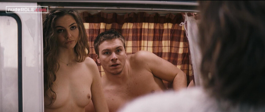 1. Holly Goodfellow nude – Keeping Mum (2005)