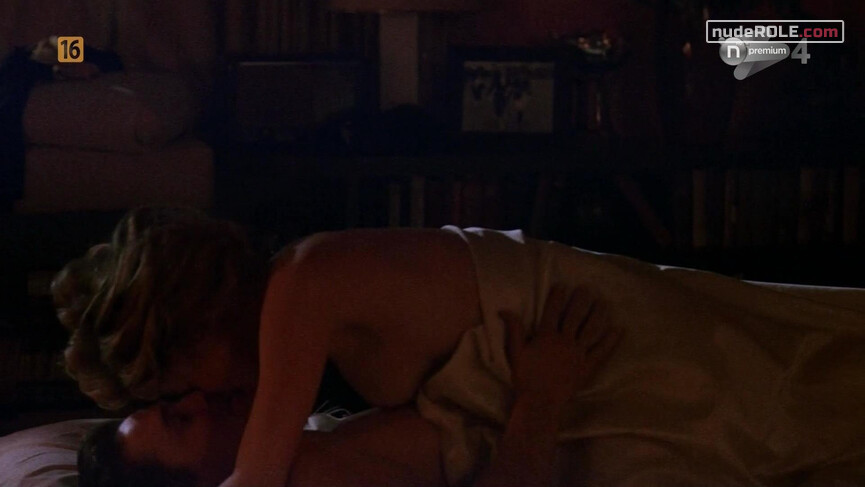 3. Linda Voss nude – Shining Through (1992)