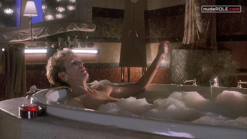 2. Jude nude – Mother's Boys (1994)