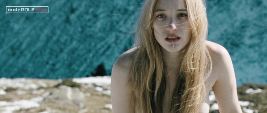 2. The Girl nude – Autumn Blood (2013)