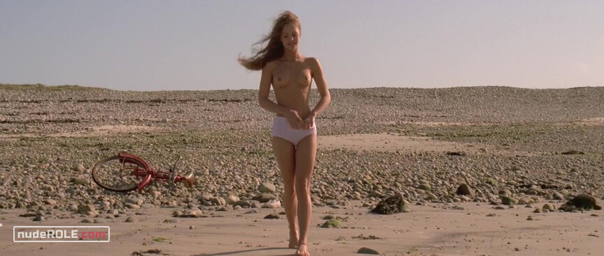 1. Marie nude – Elisa (1995) #2