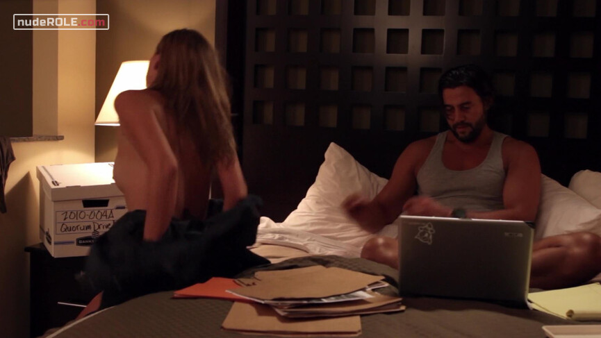 3. Sarah sexy – 5 Souls (2013)