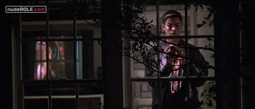 3. Jane Burnham nude – American Beauty (1999)