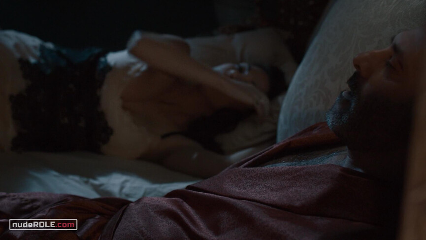 3. Leila Al-Fayeed sexy – Tyrant s01e03 (2014)