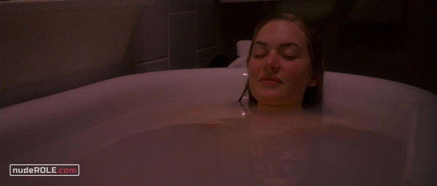2. Pauline nude, Juliet nude – Heavenly Creatures (1994)