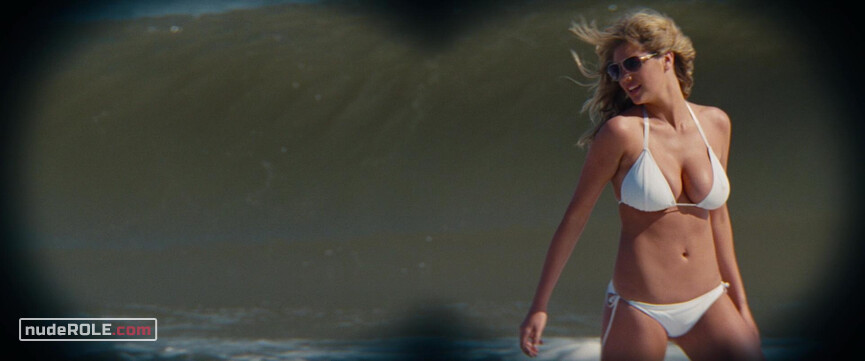3. Amber sexy – The Other Woman (2014)