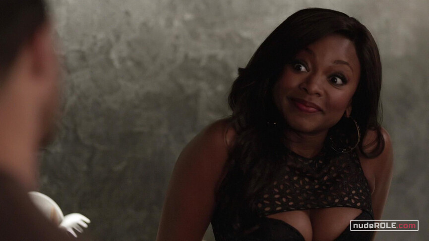 3. Tasha St. Patrick sexy – Power s01e05 (2014)