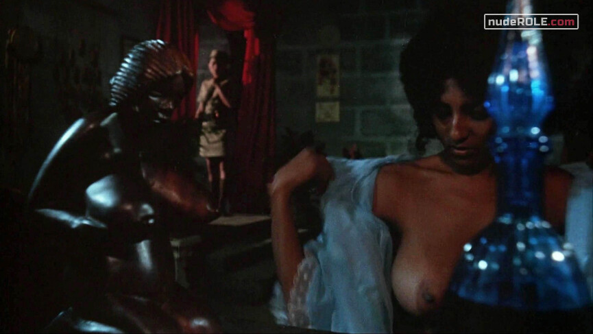 1. Alabama nude – Women in Cages (1971)