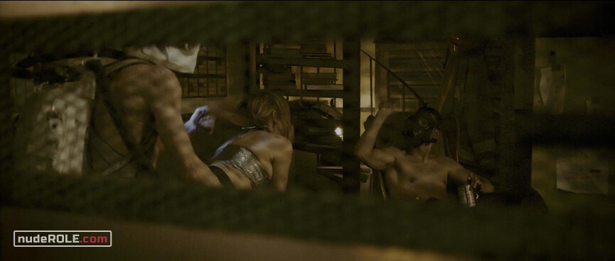 2. Marilyn sexy – The Divide (2011)