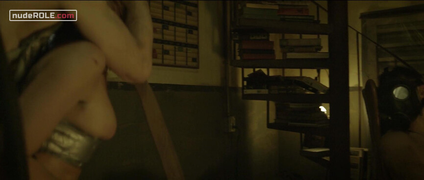 3. Marilyn sexy – The Divide (2011)