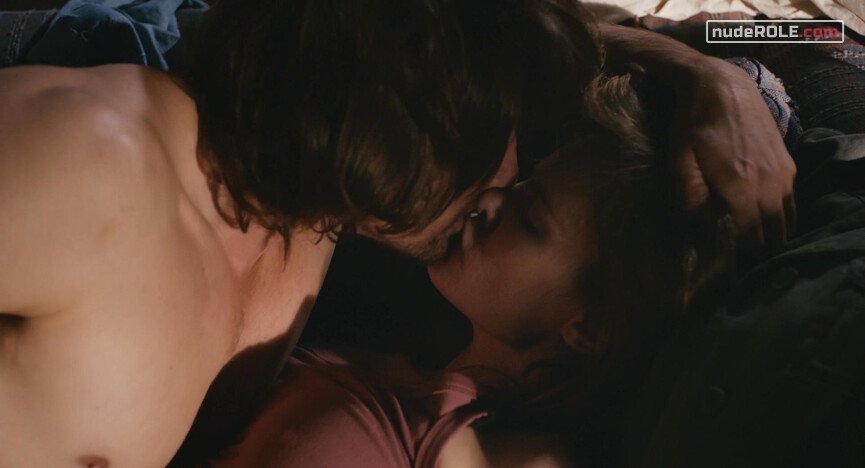 3. Lee nude – The Moment (2013)