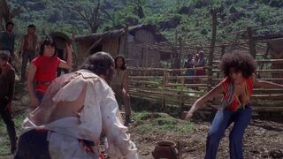 Blossom nude – The Big Bird Cage (1972)