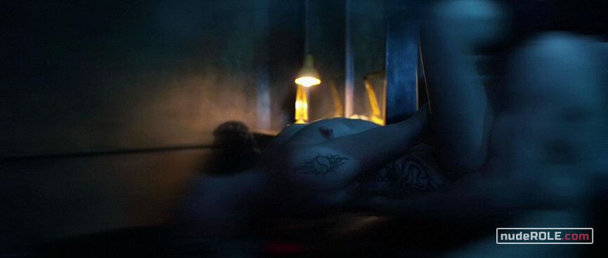 2. Suki nude – The Scribbler (2014)