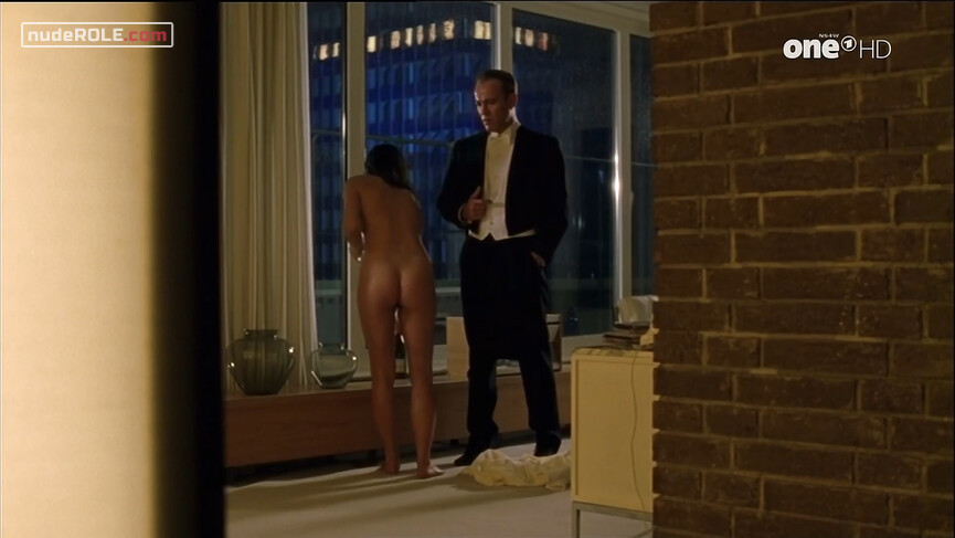 4. Hanna Reinhardt nude – Der Verleger (2001)