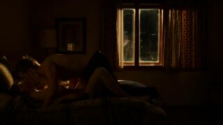 Lara Simic sexy – Renegades (2017)