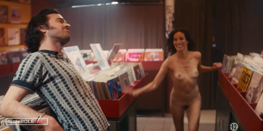 1. Vodka Satana nude – Vernon Subutex s01e01 (2019)