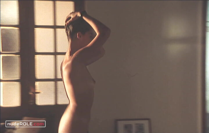 4. Michela nude – Il gioco (2001)