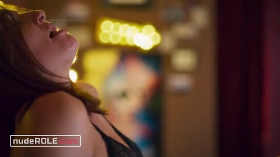 8. Macarena Medina sexy – Toy Boy s01e02 (2019)