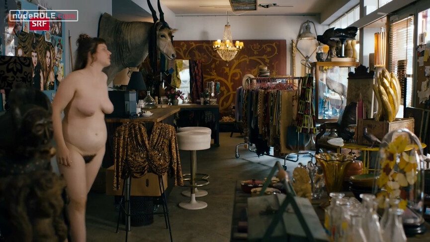 1. Vera Fluck, Olga nude – Monogamish s02e01e07 (2019)