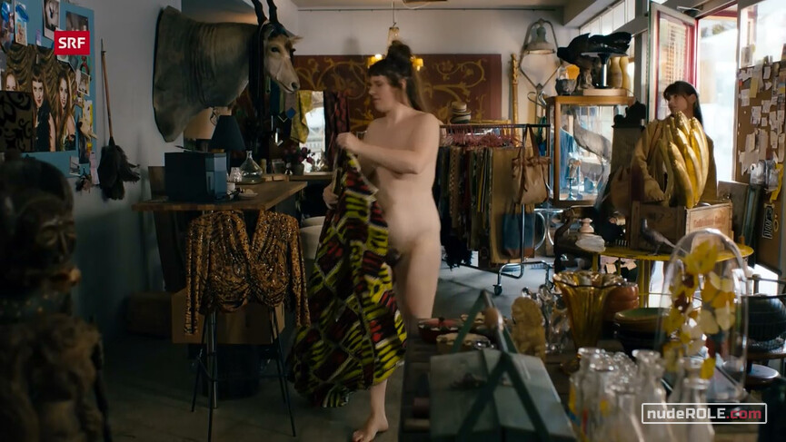 5. Vera Fluck, Olga nude – Monogamish s02e01e07 (2019)