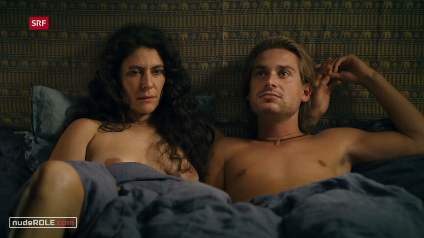 12. Elena nude – Monogamish s02e03-08 (2019)