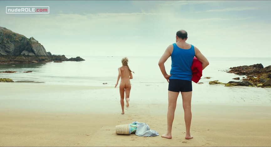 5. La jeune Allemande nude – Nicholas on Holiday (2014)