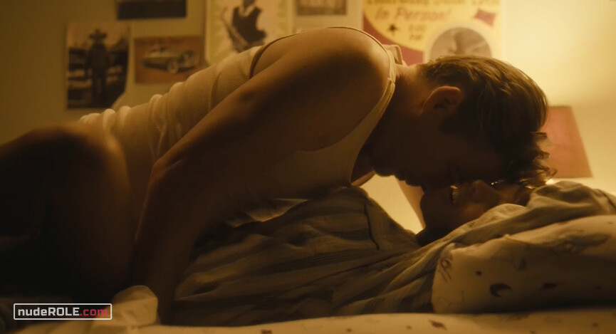 8. Jane, Elaine sexy – Born to Be Blue (2015)