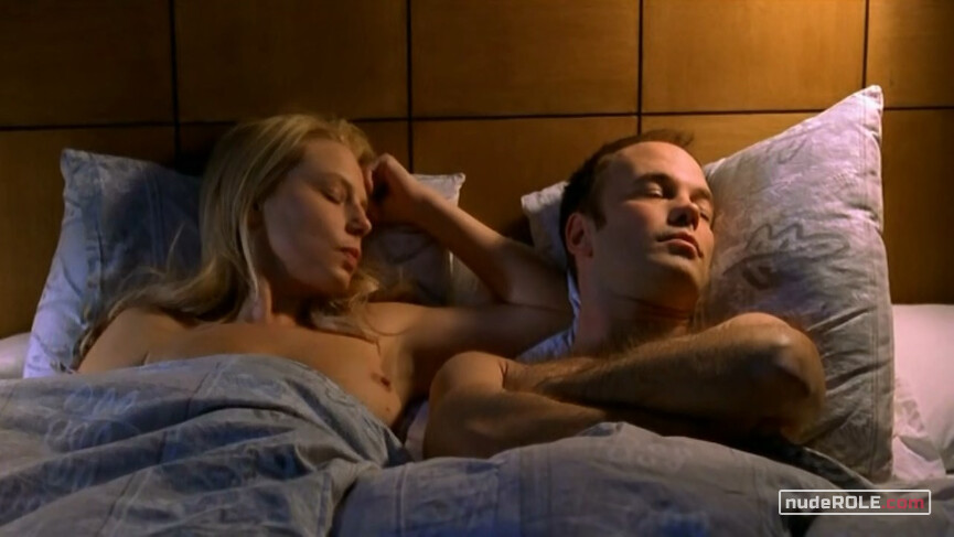 1. Annika Bengtzon nude – Deadline (2001)