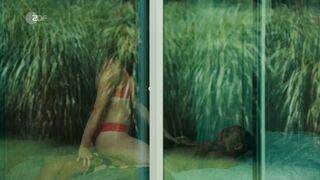 Sarah Kautner sexy – Die Chefin s10e05 (2019)