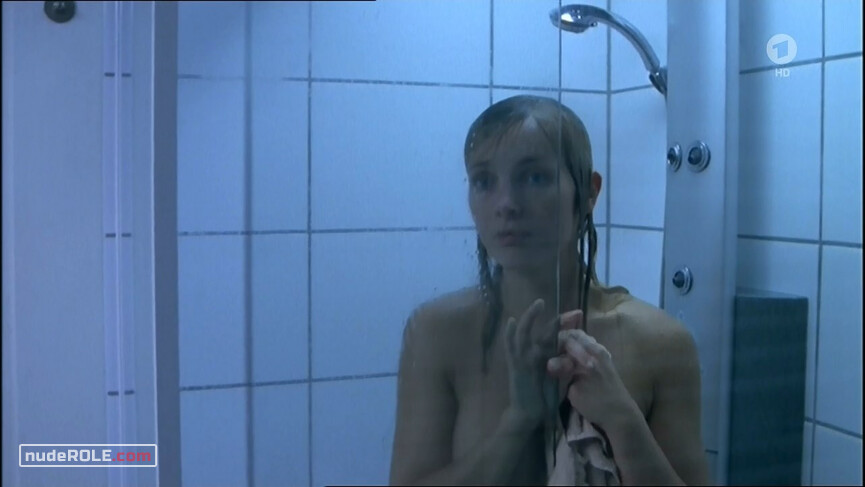 8. Juliane Meybach nude – Dornröschen erwacht (2005)