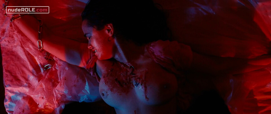 9. Alison nude – Red Room (2017)