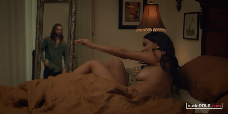 3. Amelia nude – Yankee s01e18,e23 (2019)