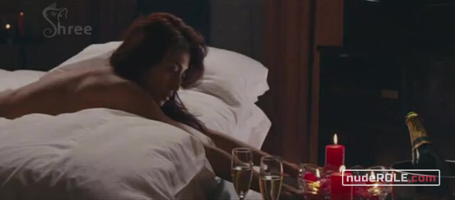 4. Kaavya Krishna sexy – Hate Story (2012)