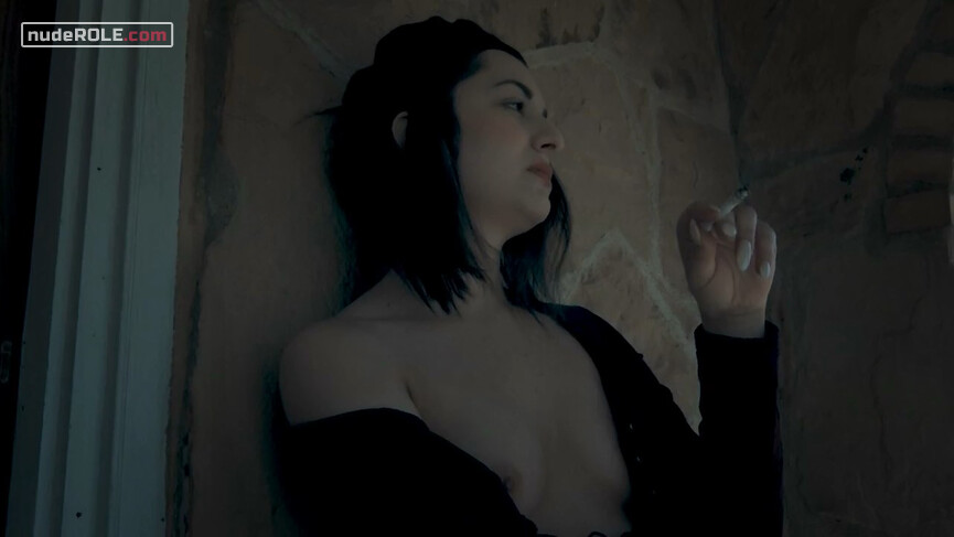 2. Bella nude – American Terror Story (2019)
