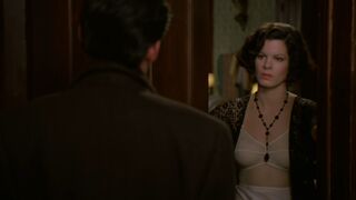 Verna Bernbaum sexy – Miller's Crossing (1990)
